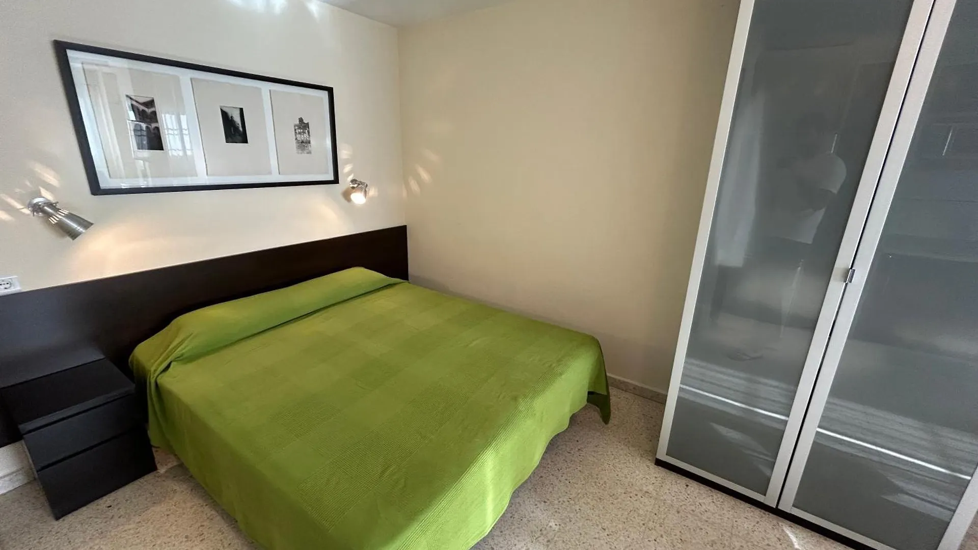 Studio Apartment In 马拉加